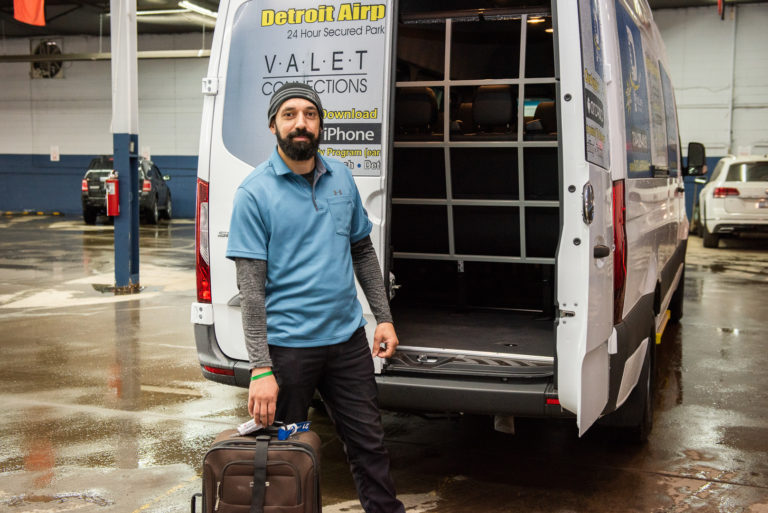 Valet Connections DTW Parking Loading Luggage